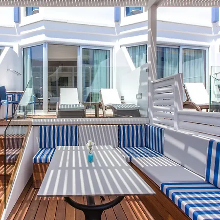 منتجع Lordos & لارنكا