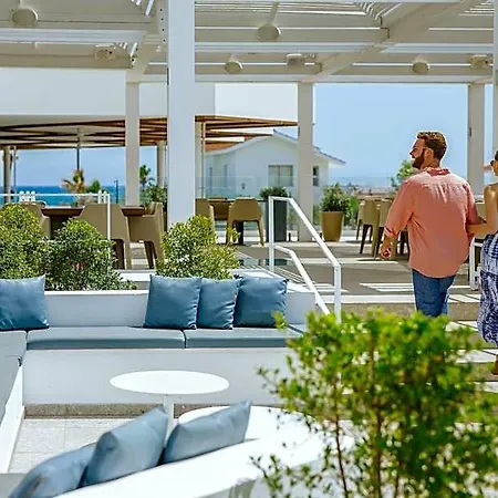 Resort Lordos & 4*